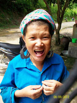 https://bacsynhakhoa.vn/img/nha-khoa-mom-01.jpg