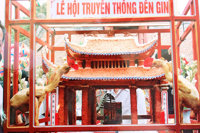 https://bacsynhakhoa.vn/img/nha-khoa-ngan-ha-le-hoi-truyen-thong-Den-Gin-01.jpg